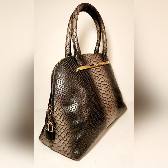 NWT! Henri bendel Premium Luxe Line snakeprint leather dome Satchel bag - Picture 3 of 9